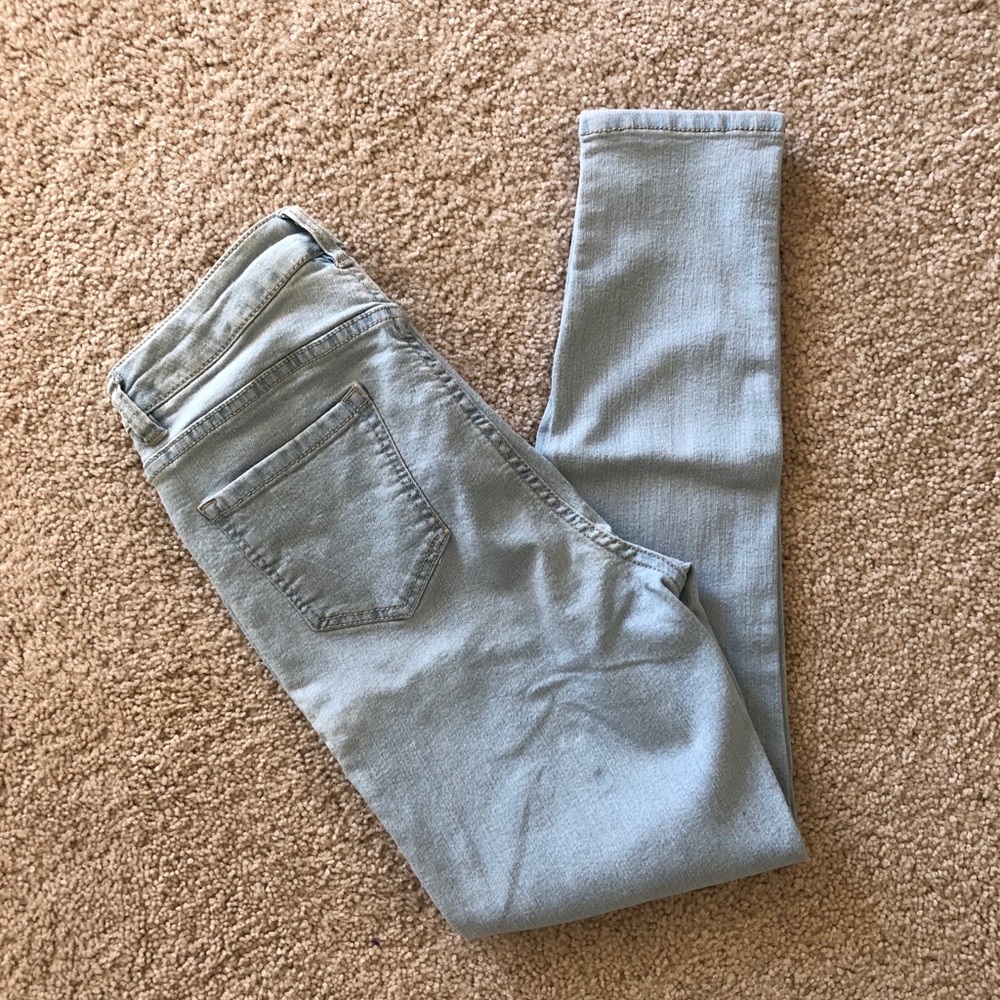 Light wash jeans